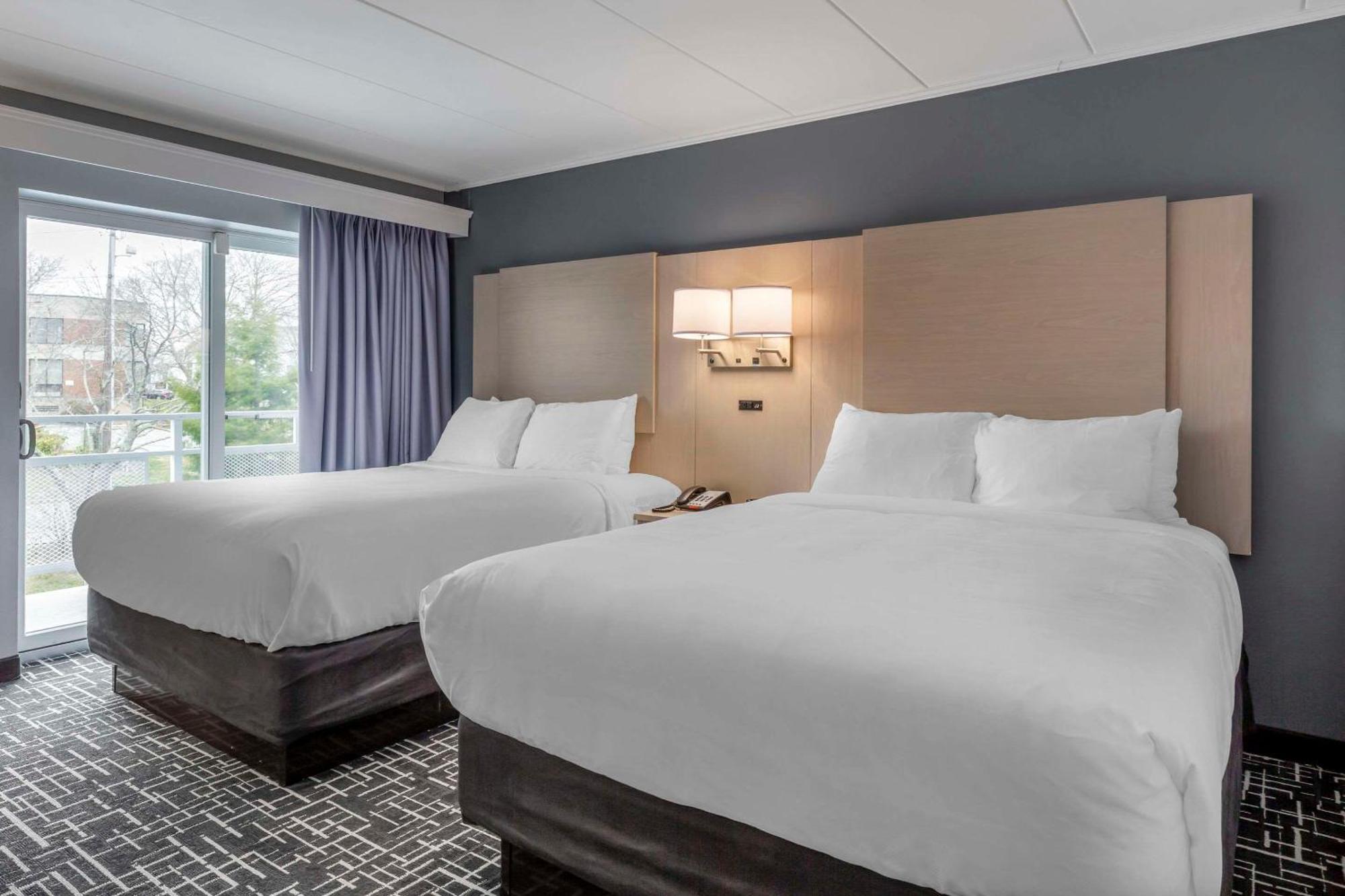 Comfort Inn Hyannis - Cape Cod Exteriör bild
